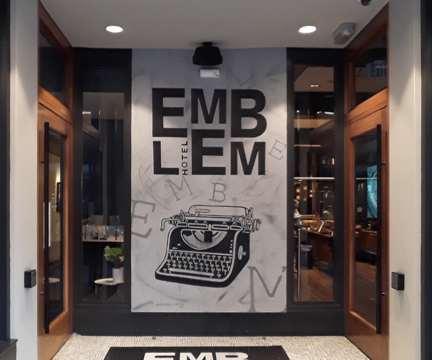 Custom Sign painting company in Miami