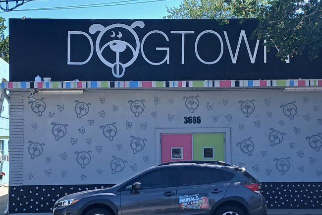 Custom Sign painting company in Miami