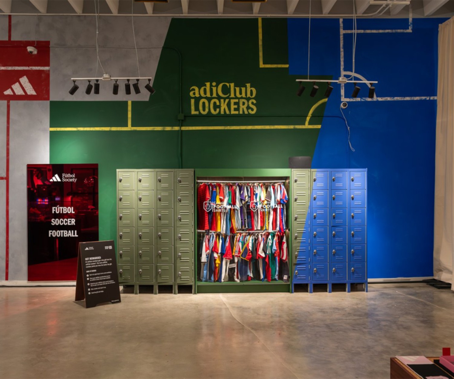 Miami muralist Aladdin creates a mural for Adidas pop up show